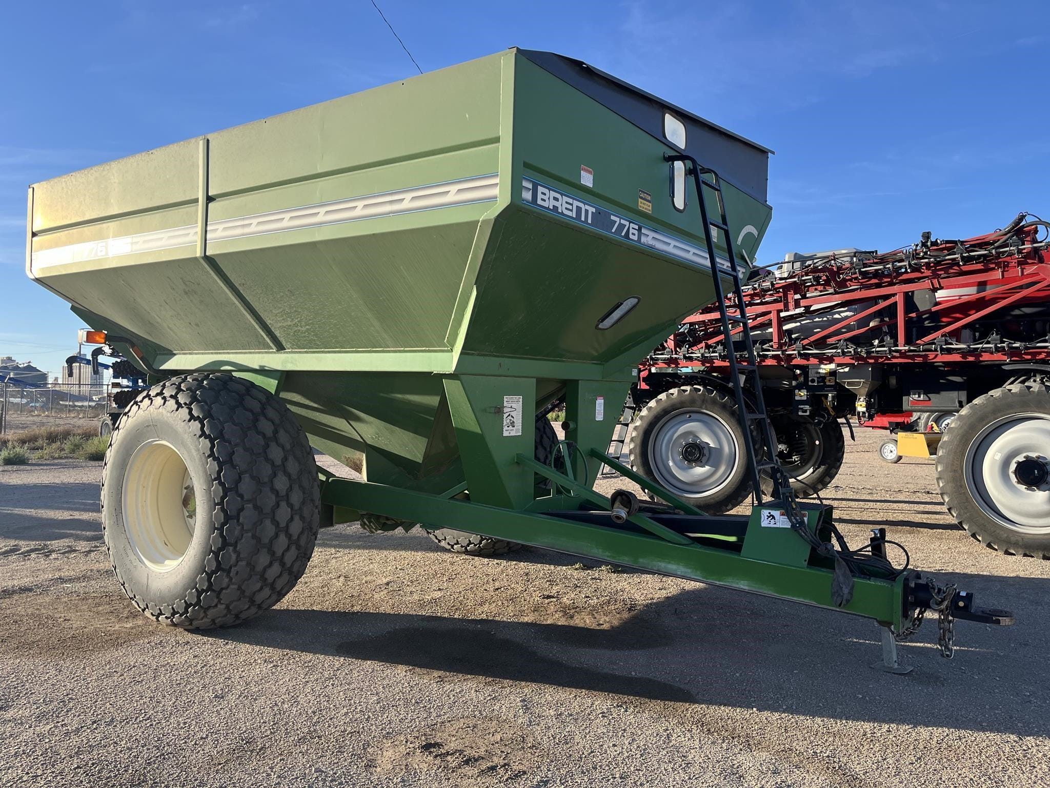 2001 Brent 776 Equipment Image0