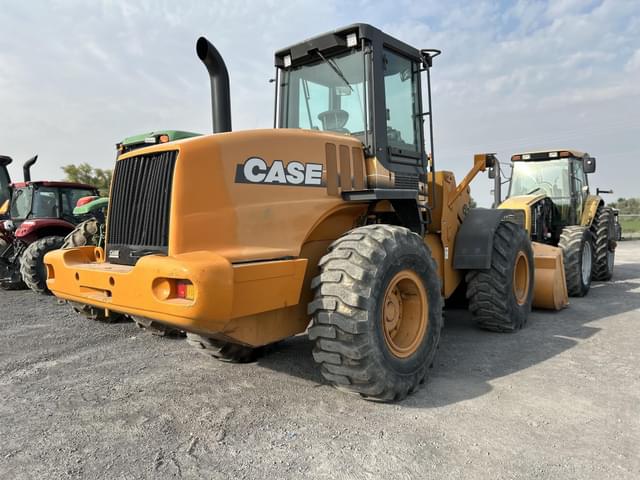 Image of Case 621D equipment image 1