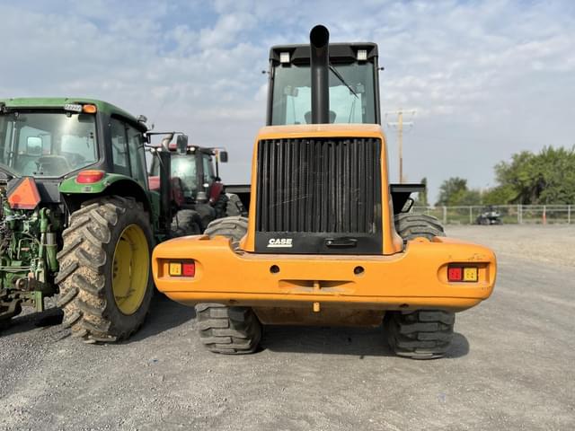 Image of Case 621D equipment image 2