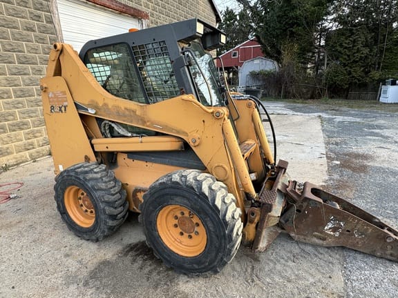 2001 Case 85XT Equipment Image0