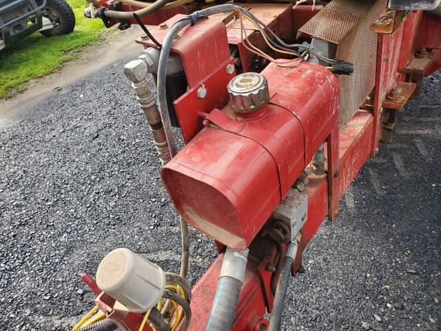 Image of Case IH 1200 equipment image 2