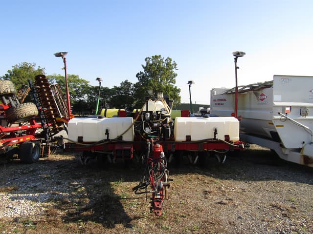 Image of Case IH 1200 equipment image 4