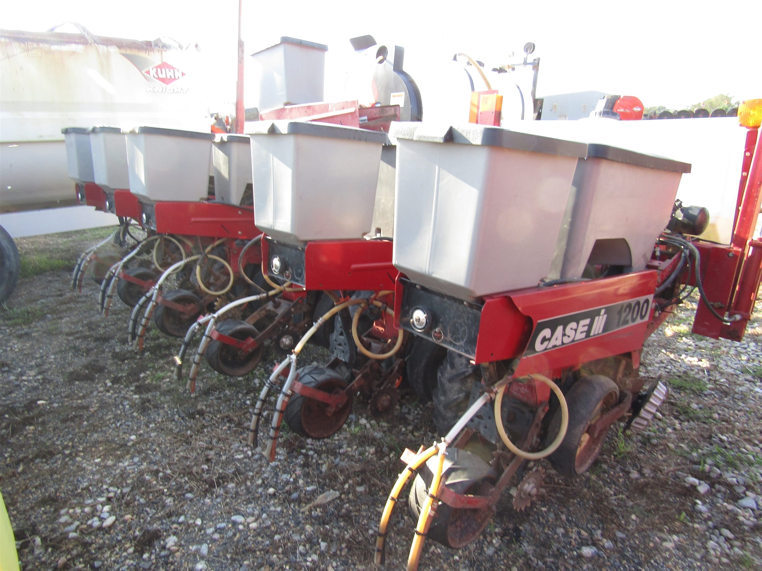 2001 Case IH 1200 Equipment Image0