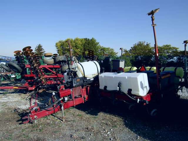 Image of Case IH 1200 equipment image 1