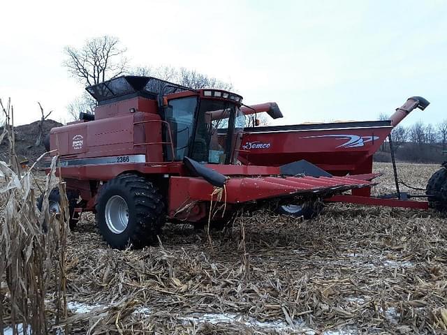 Image of Case IH 2366 equipment image 4