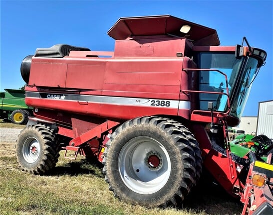 SOLD - 2001 Case IH 2388 Stock No. 31717 Combines with 4,309 Hrs ...