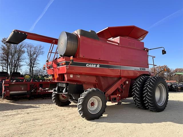 Image of Case IH 2388 equipment image 2