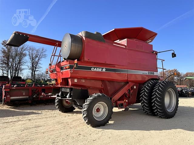 Image of Case IH 2388 equipment image 2