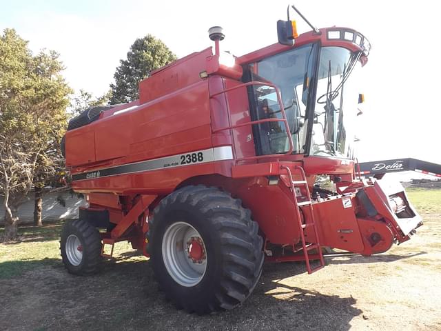 Image of Case IH 2388 equipment image 2