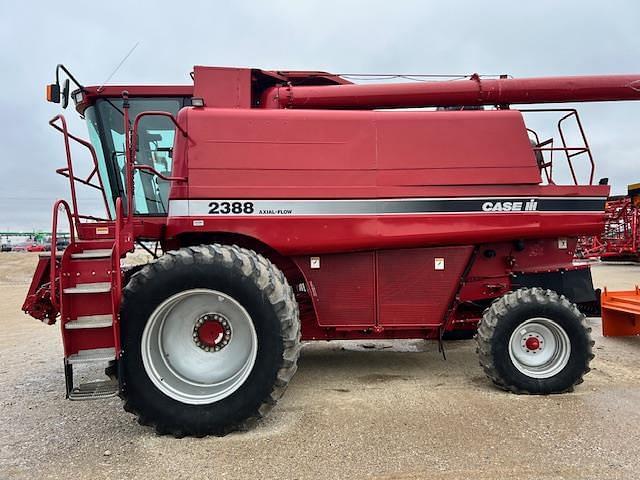 Image of Case IH 2388 equipment image 2