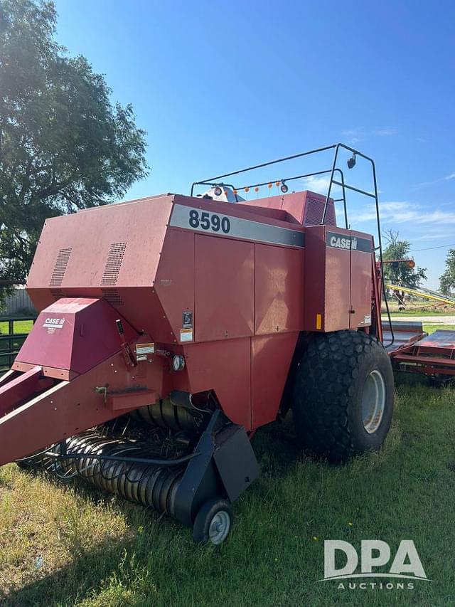 Image of Case IH 8590 equipment image 2