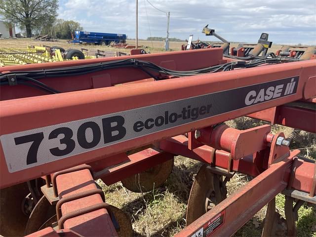 Image of Case IH Ecolo-Tiger 730B equipment image 2