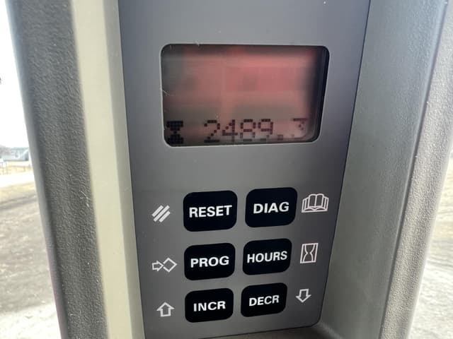 Image of Case IH MX200 equipment image 2