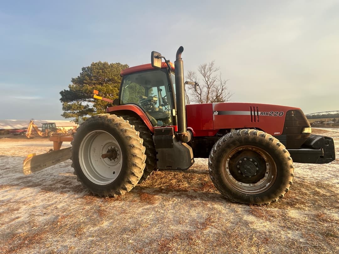 Image of Case IH MX220 Primary Image