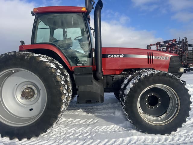 Image of Case IH MX220 equipment image 4