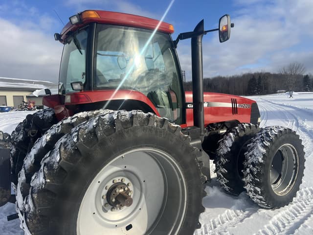 Image of Case IH MX220 equipment image 3