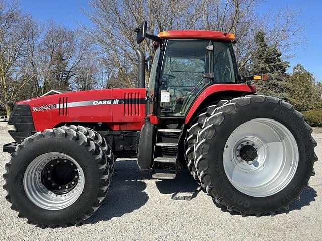 Image of Case IH MX240 equipment image 2