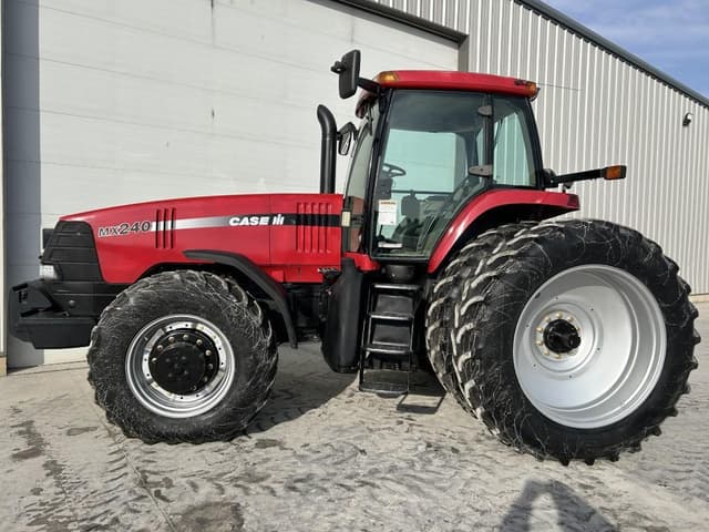 Image of Case IH MX240 equipment image 2