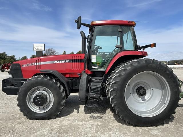 Image of Case IH MX240 equipment image 2