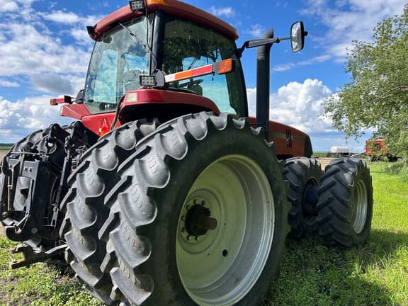 Image of Case IH MX240 Primary image