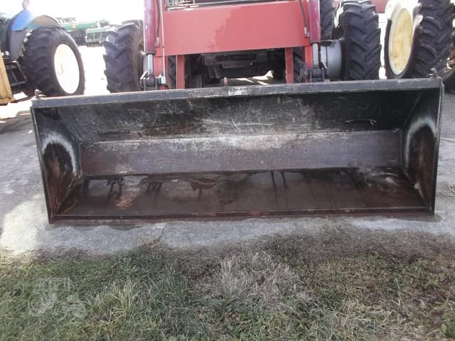 Image of Case IH MX270 equipment image 2