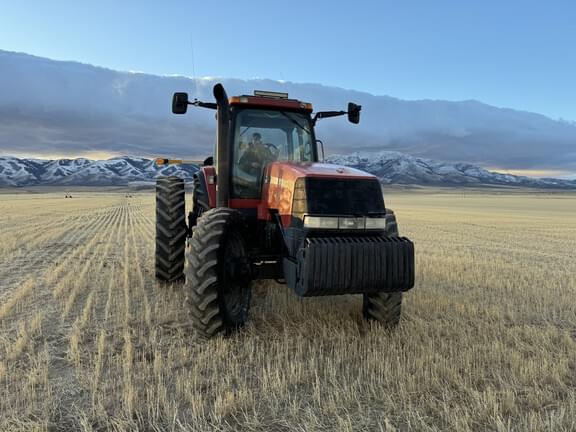 Image of Case IH MX270 equipment image 2