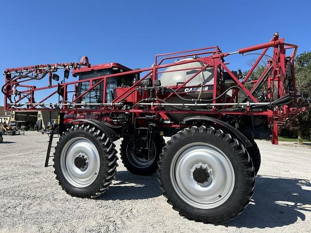 Image of Case IH SPX3200B equipment image 4