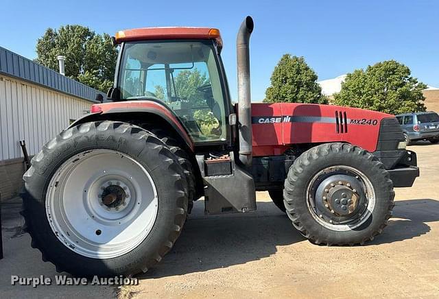 Image of Case IH MX240 equipment image 3