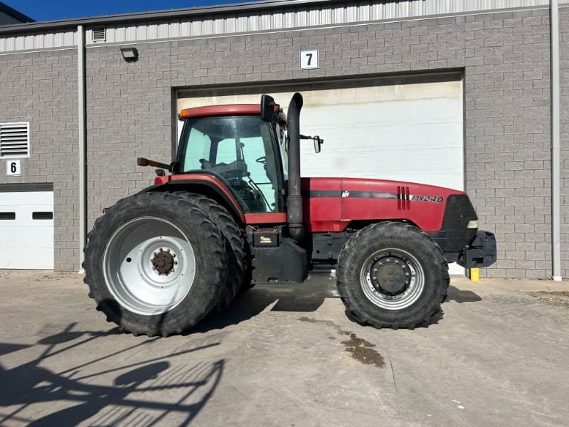 Image of Case IH MX240 Primary image