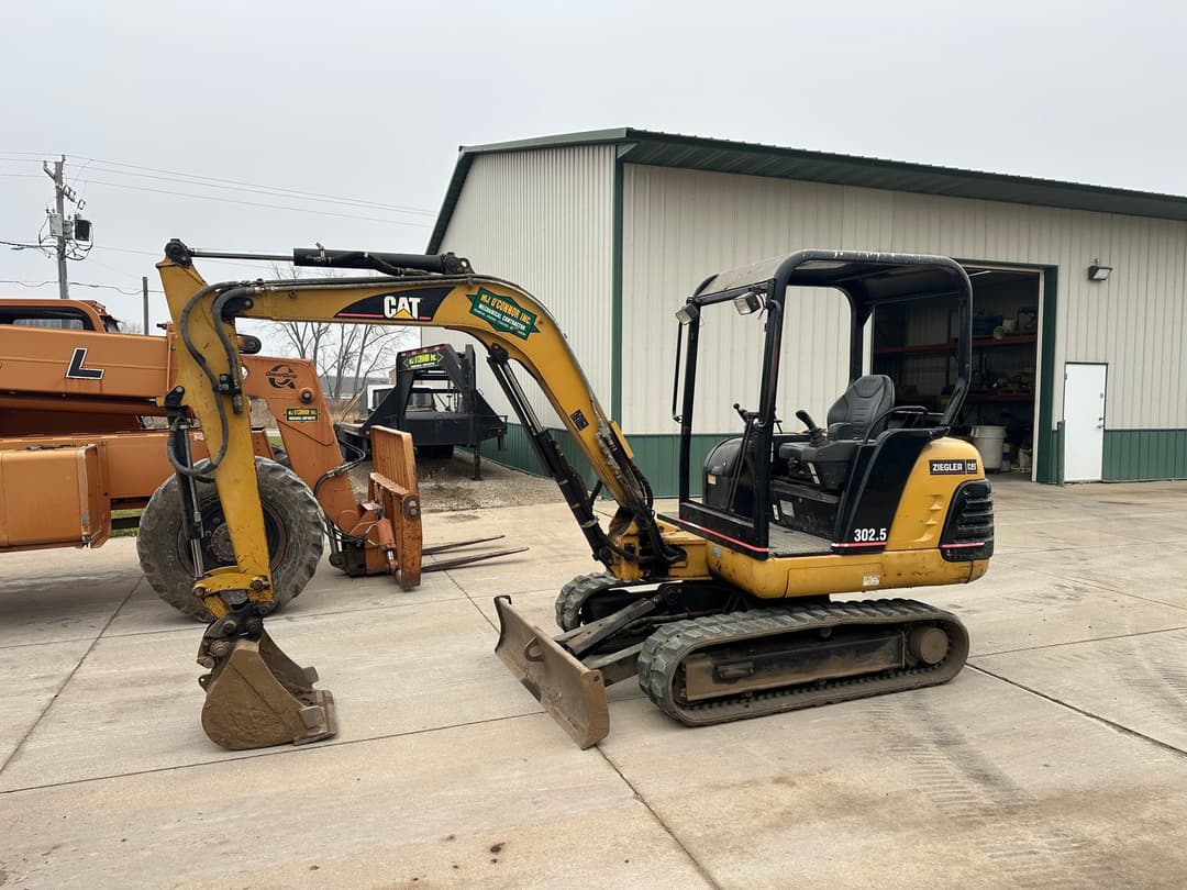 Image of Caterpillar 302.5 Primary image