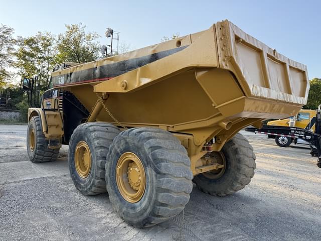 Image of Caterpillar 730 equipment image 1