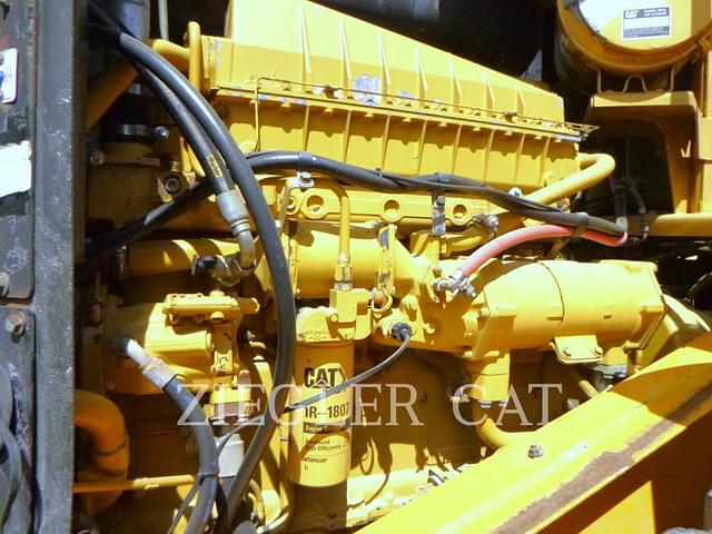 Image of Caterpillar 966G equipment image 2