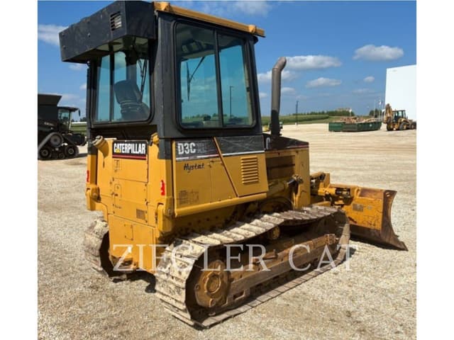Image of Caterpillar D3CIIIXL equipment image 2