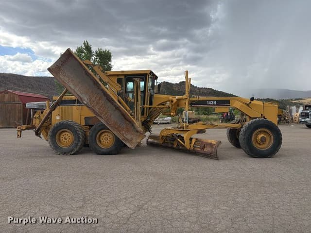 Image of Caterpillar 143H equipment image 3