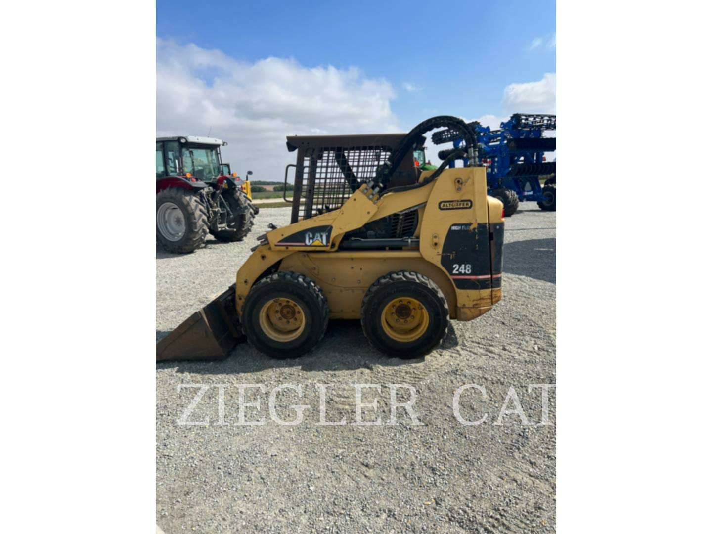Main image Caterpillar 248