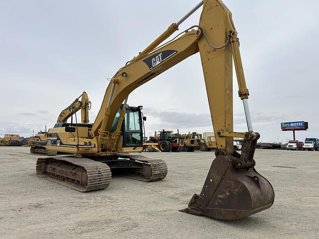 Image of Caterpillar 322BL equipment image 2