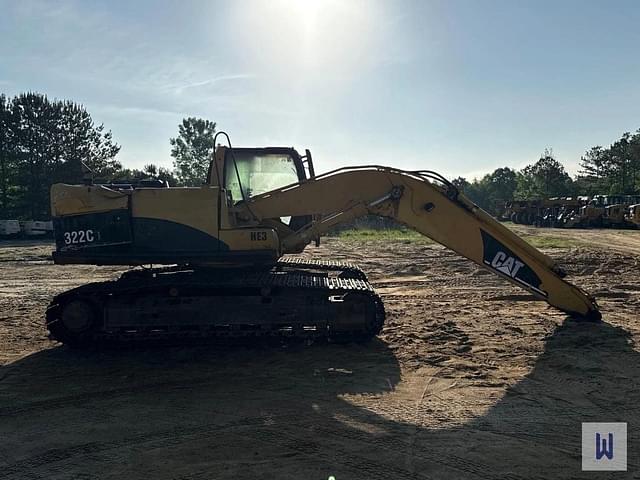 Image of Caterpillar 322CL equipment image 2