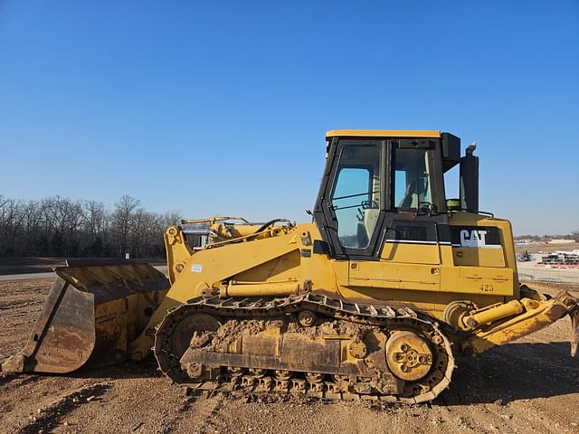 Image of Caterpillar 963C equipment image 3