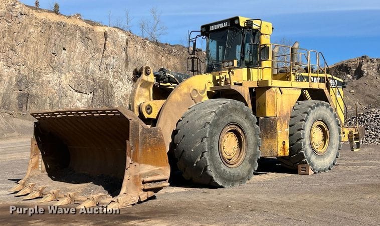 2001 Caterpillar 990 Equipment Image0