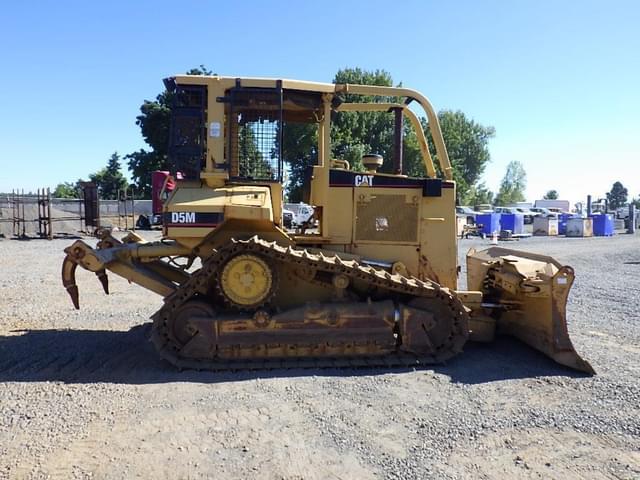 Image of Caterpillar D5MXL equipment image 2