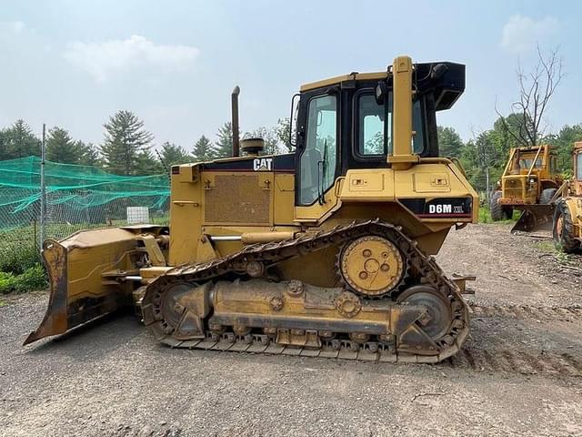 Image of Caterpillar D6M XL equipment image 4