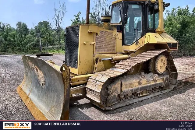 Image of Caterpillar D6M XL equipment image 1