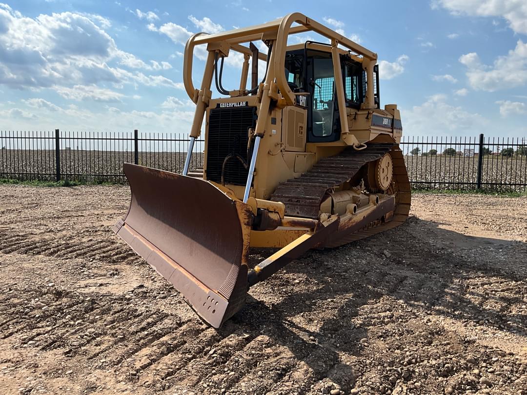 Image of Caterpillar D6R XL Primary image