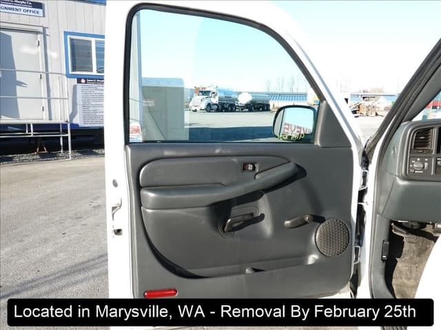 Image of Chevrolet 1500 equipment image 2