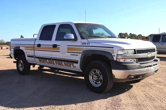 Image of Chevrolet 2500 equipment image 2