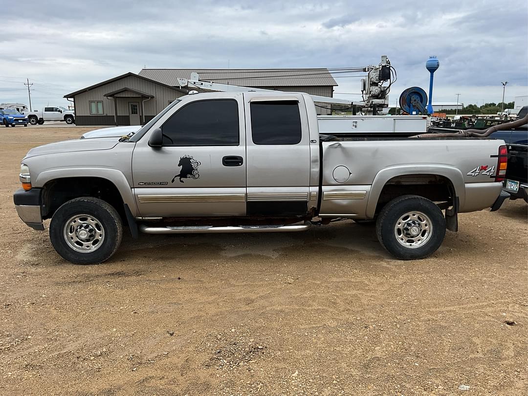 Image of Chevrolet Silverado Primary image