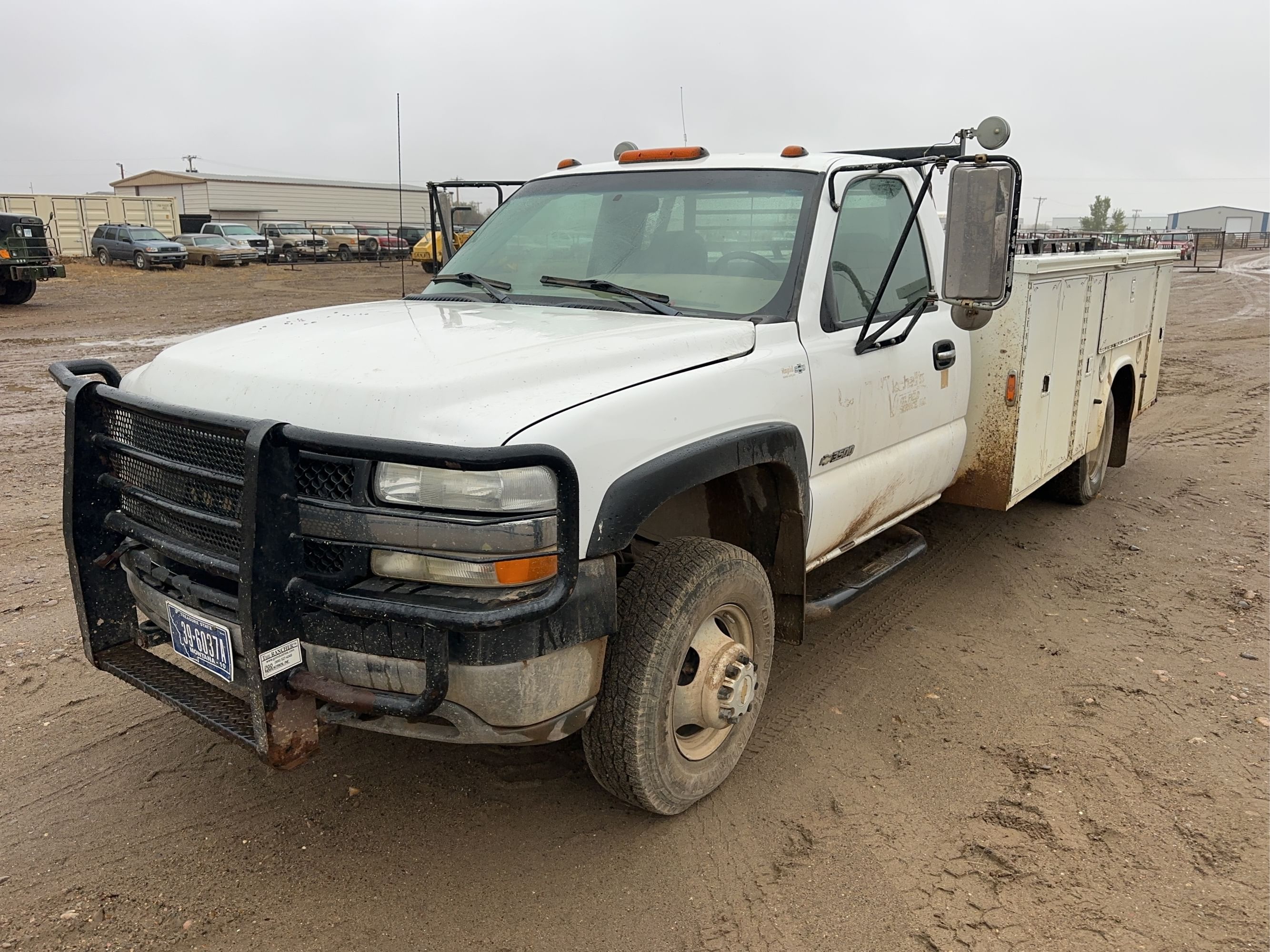 2001 Chevrolet 3500 Equipment Image0