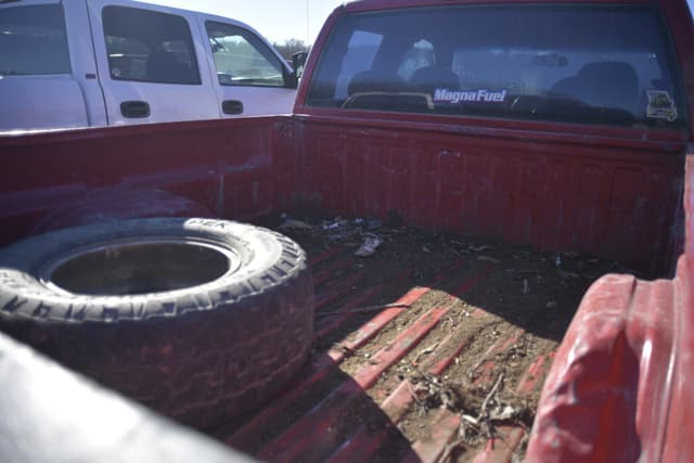 Image of Chevrolet 1500 equipment image 4