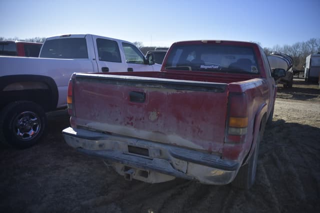 Image of Chevrolet 1500 equipment image 3