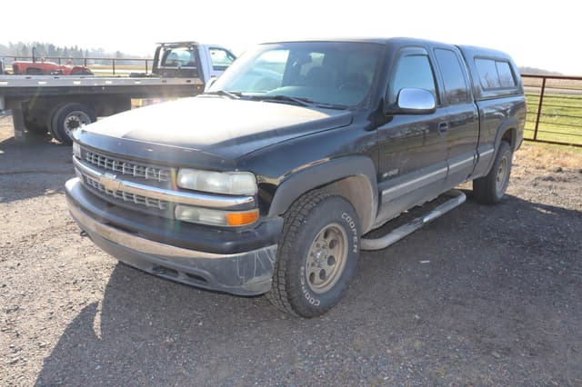 Image of Chevrolet 1500 equipment image 2